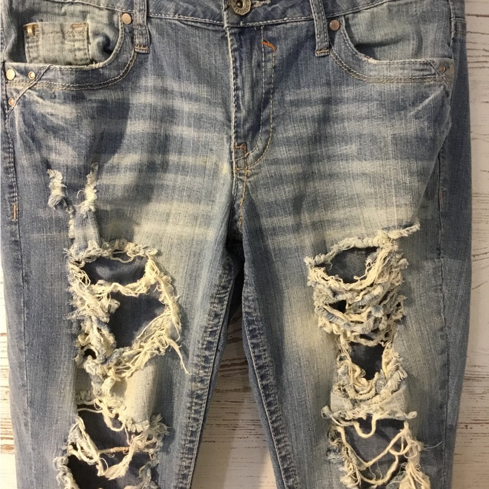 Hydraulic Women's Faded Blue Bootcut Jeans - Picture 3 of 11
